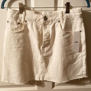 NWT! UO White Button Down Jean Skirt - Size M